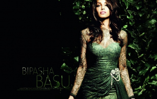 Bipasha Basu Green Dress