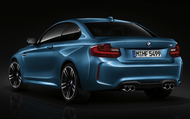 BMW M2 Coupe 2015 Side View