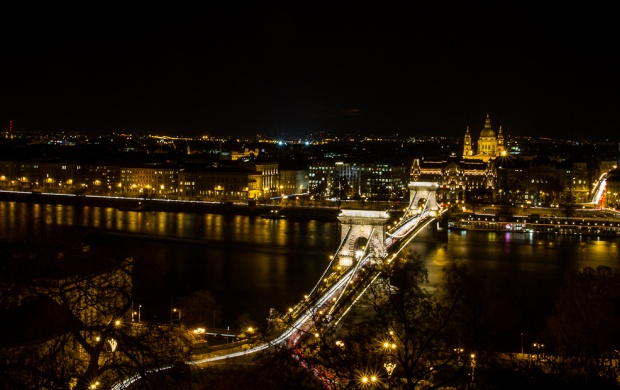 Chain Bridge Budapest Night Light