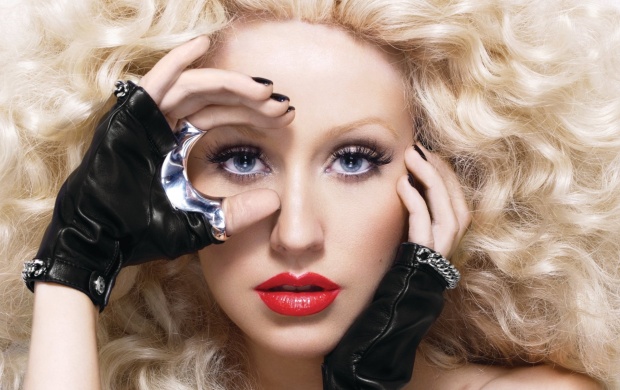 Christina Aguilera Red Lips