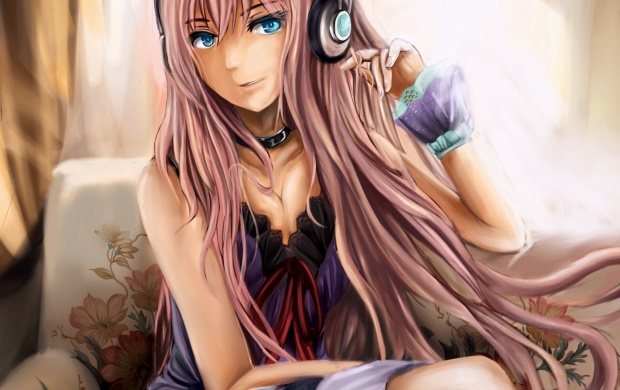 Cute Anime Girl Blue Eyes And Headphones