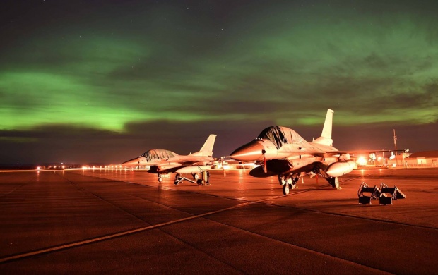 F-16c Fighter Northern Lights