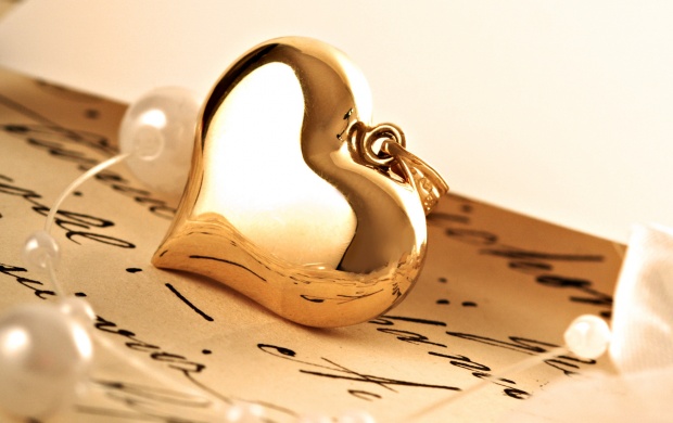 Love Gift Gold Heart Pendant