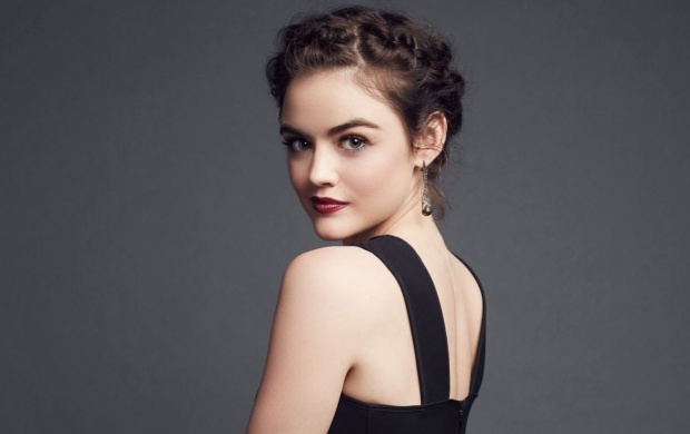 Lucy Hale 2016