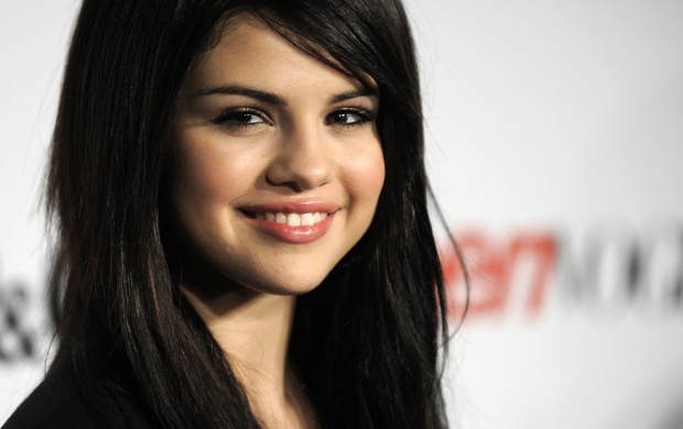 Selena Gomez Smile
