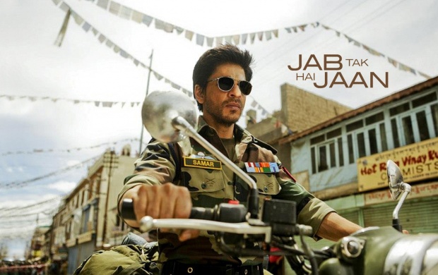 Shahrukh Khan New Look With Army Dress