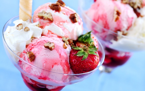Sweet Strawberry Ice Cream