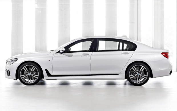 White BMW 7-Series 2016