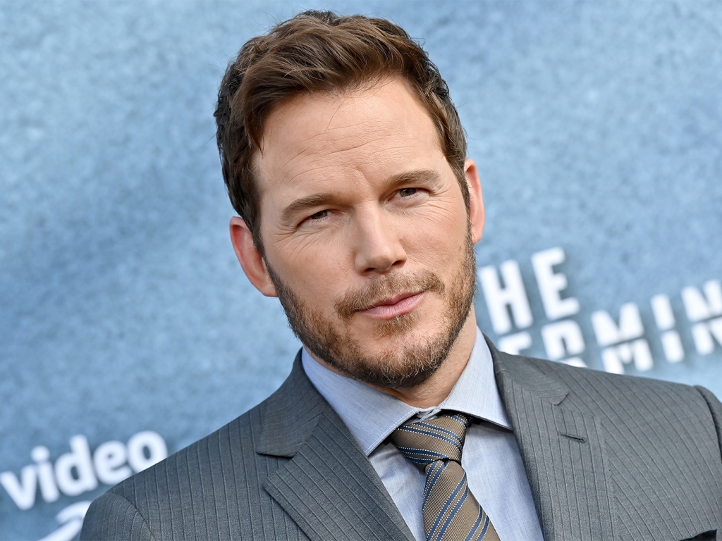 chris Pratts Shirtless Selfie Was Upstaged By The Cutest Postit Note – Sheknows
