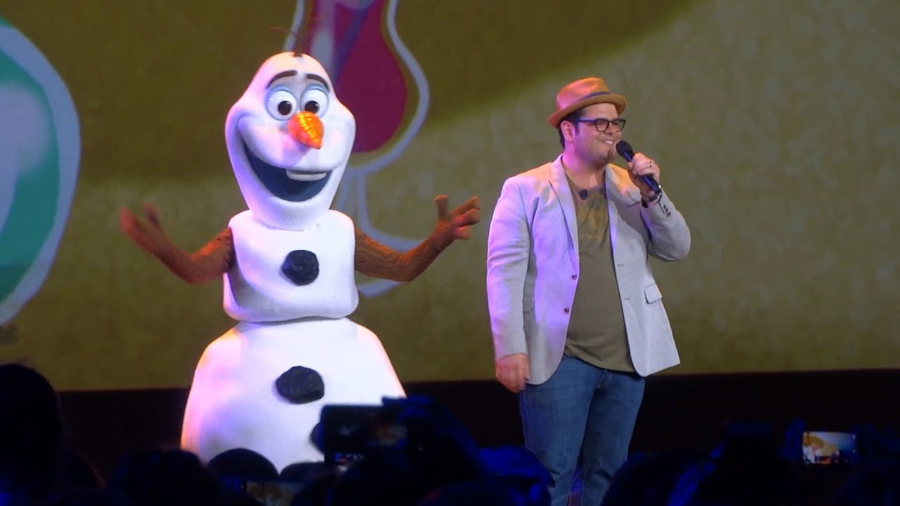 josh Gad And Olaf Perform In Summer At Frozen Fandemonium D23 Expo 2015  Youtube