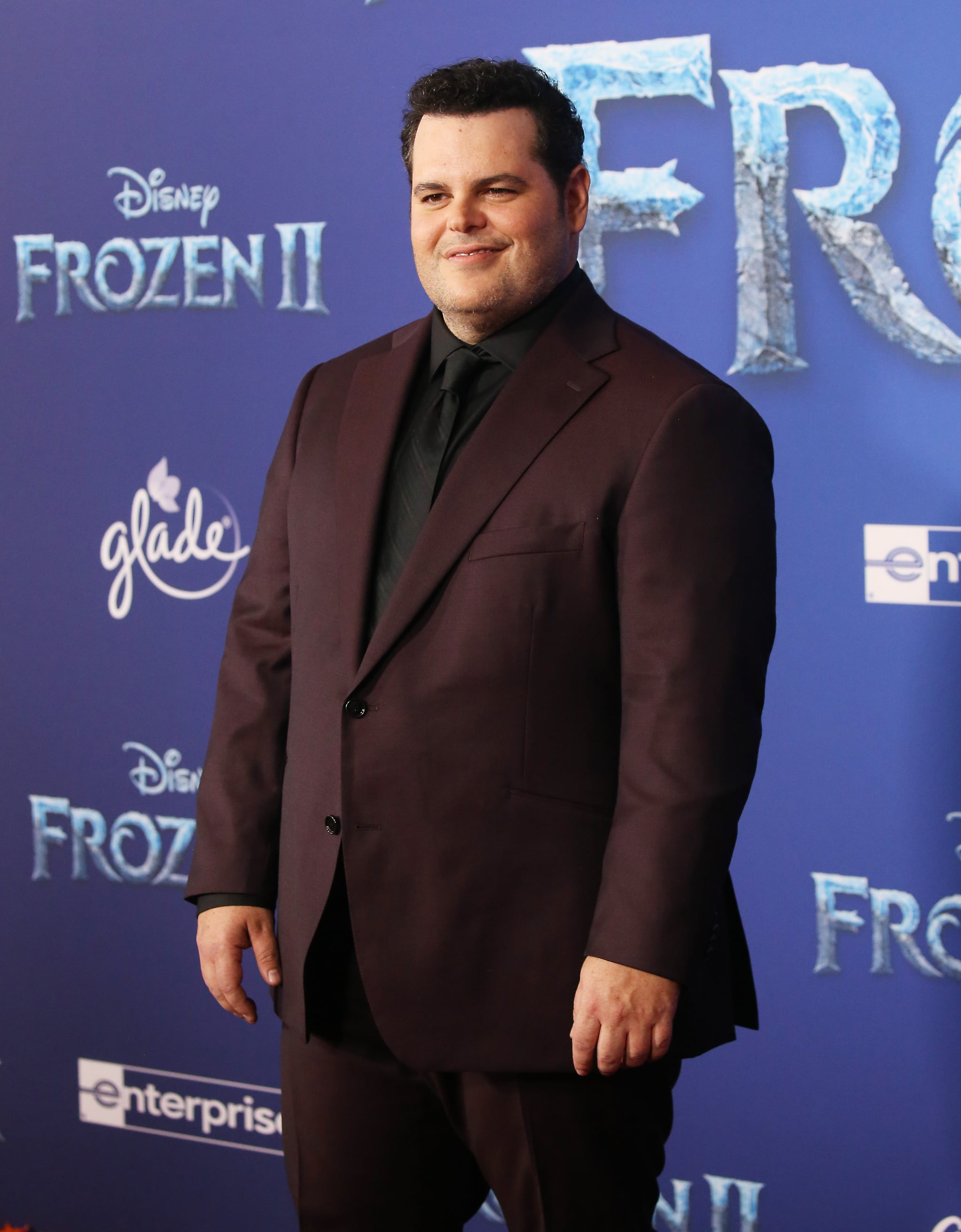 josh Gad At The Frozen 2 Premiere In Los Angeles The Frozen 2 Premiere Was An Adorable Family Affair And Were Melting Popsugar Celebrity Photo 18