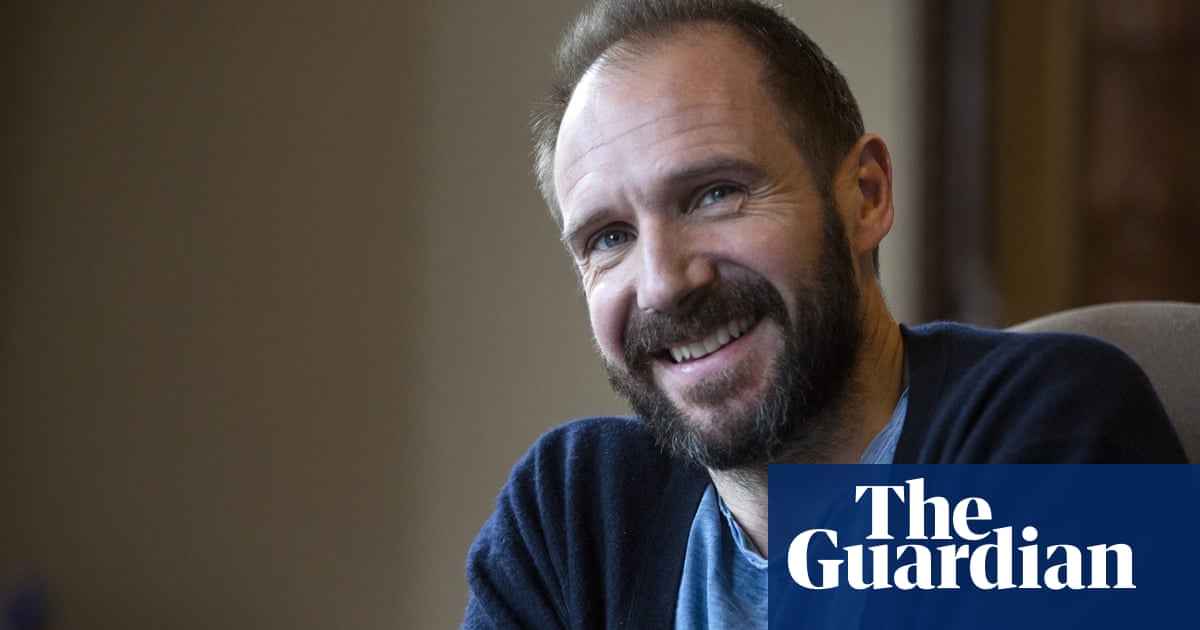 ralph Fiennes Looseygoosey I Like That Spectre The Guardian