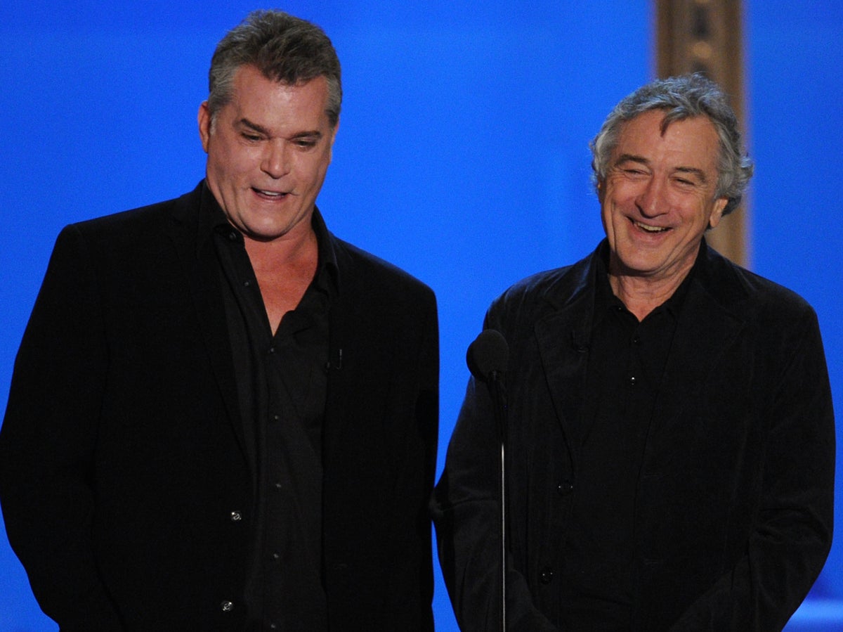 ray Liotta Robert De Niro Pays Tribute To His Goodfellas Costar The Independent