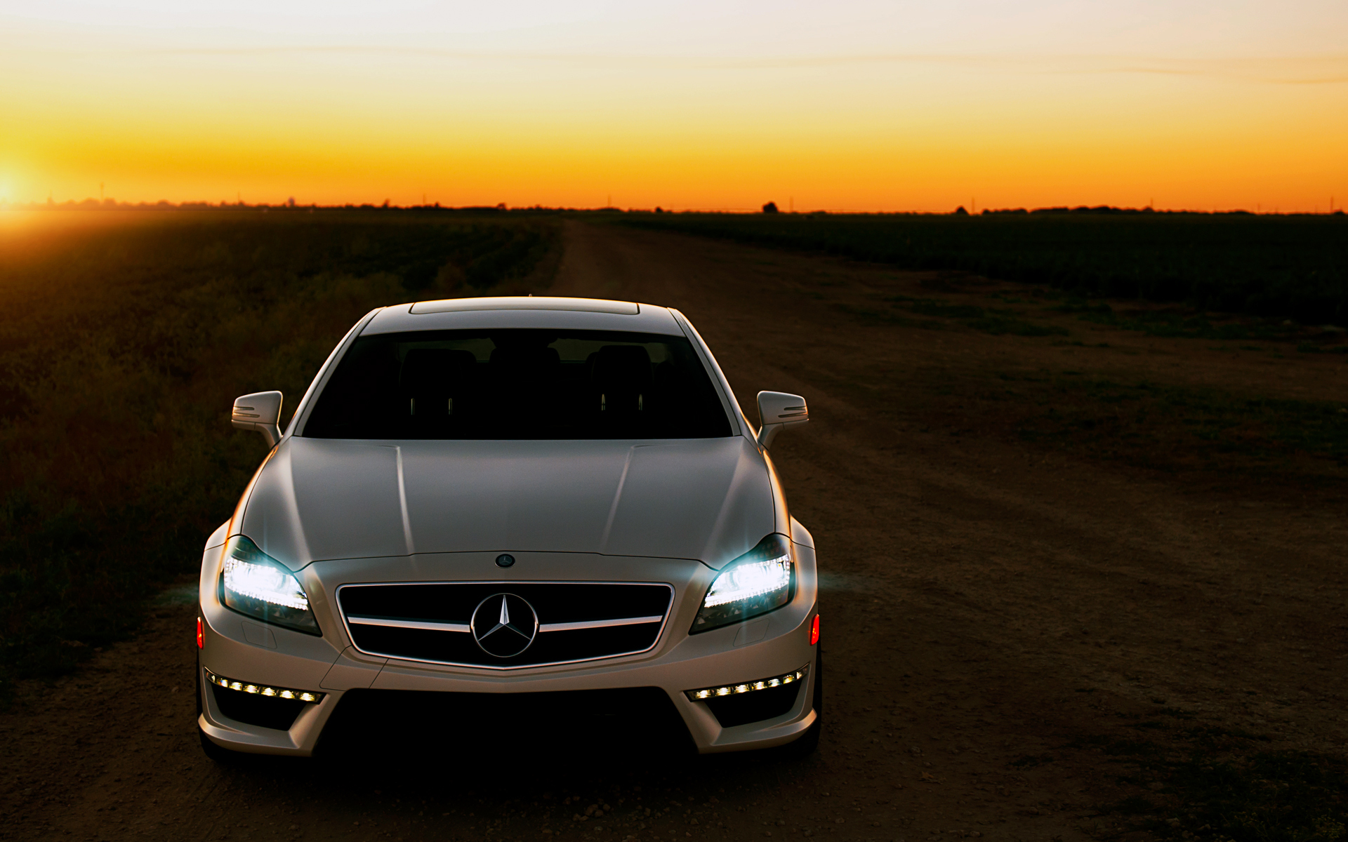 White Mercedes Benz CLS 63 AMG Wallpapers - 1920x1200 - 1177815
