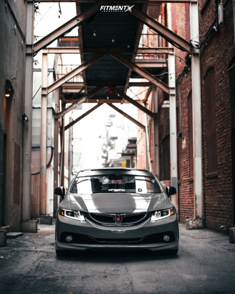 Honda civic si with x rays engineering cr and federal x on air suspension fitment industries