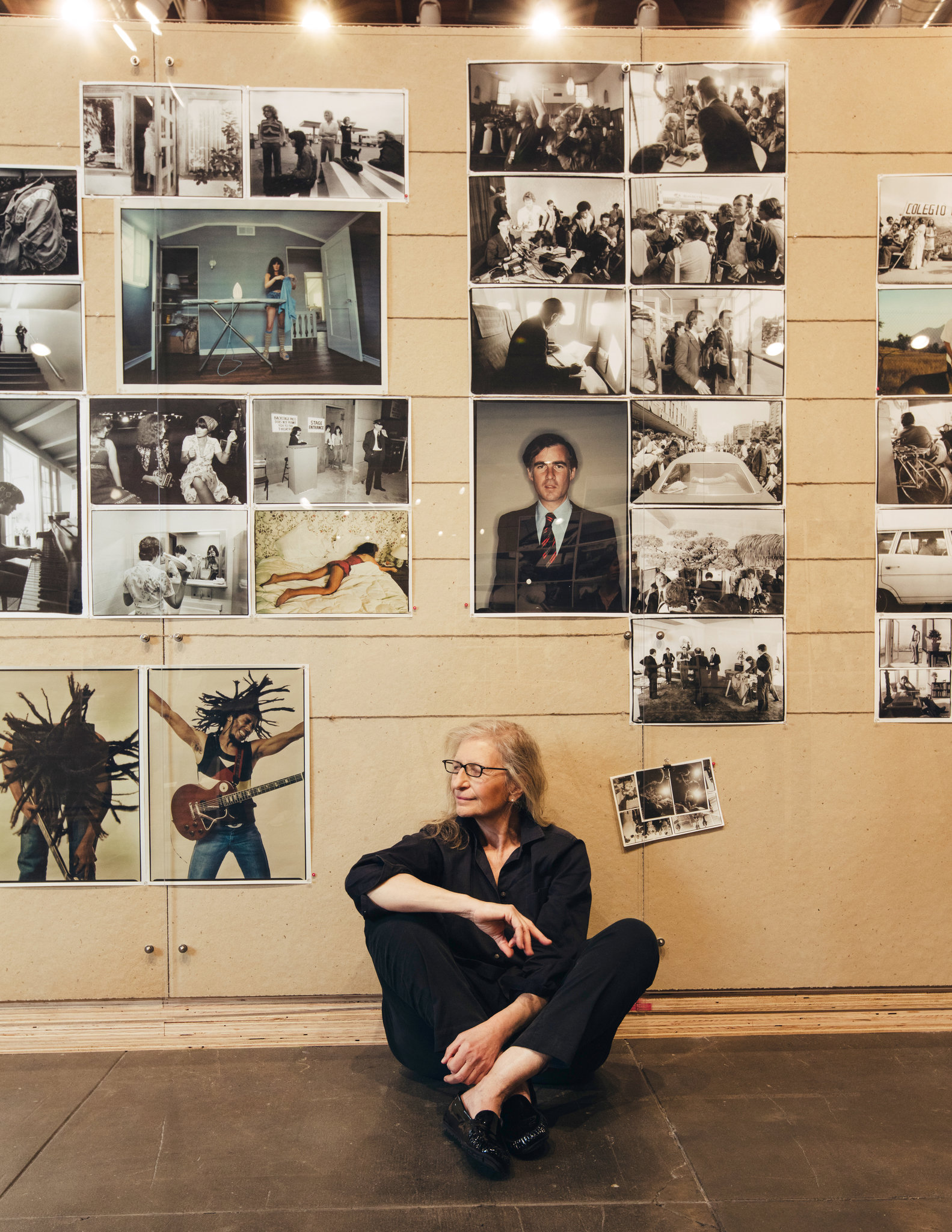 Annie leibovitz revisits her early years