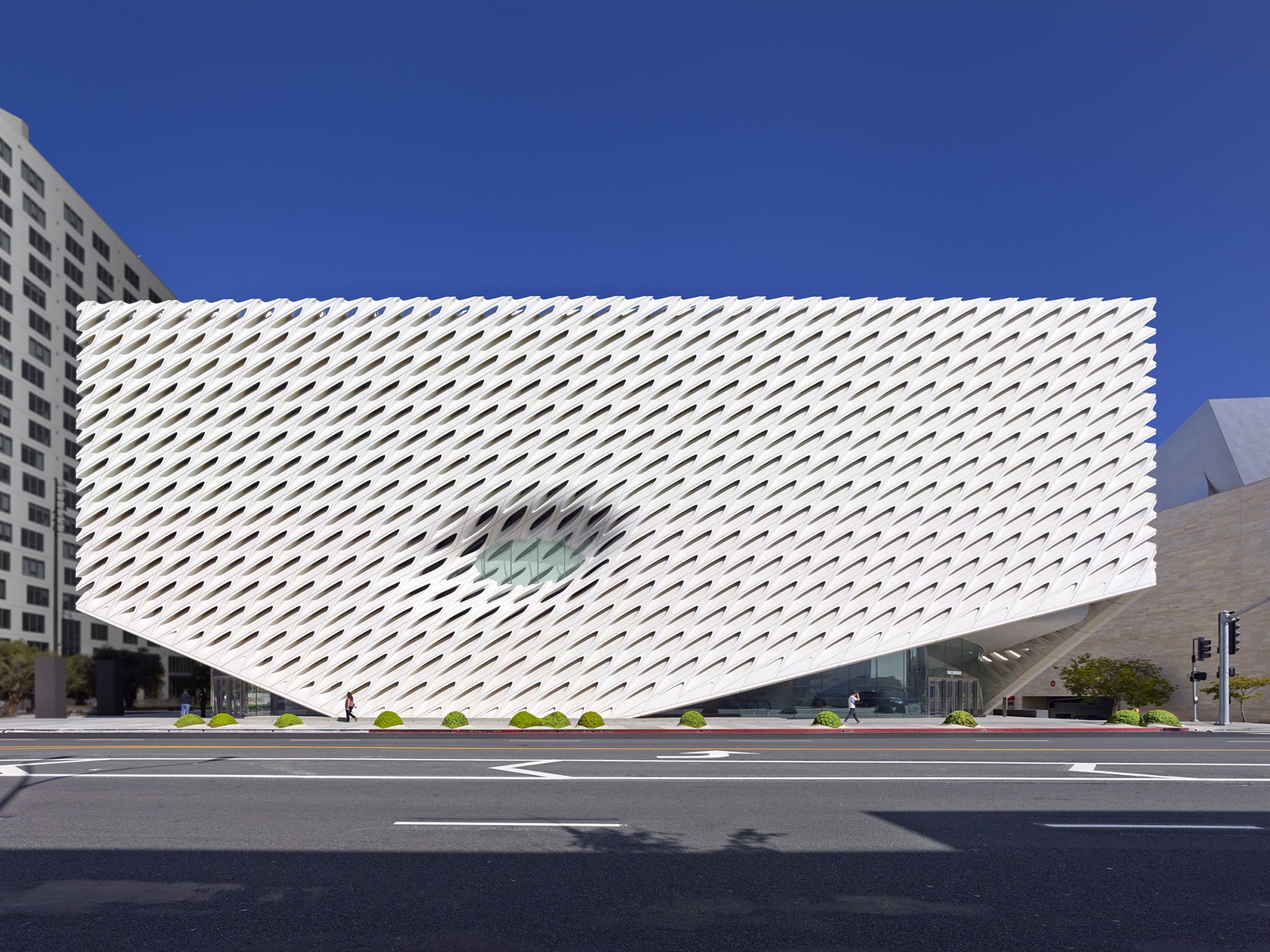 The broad museum los angeles has a new powerhouse of art the the
