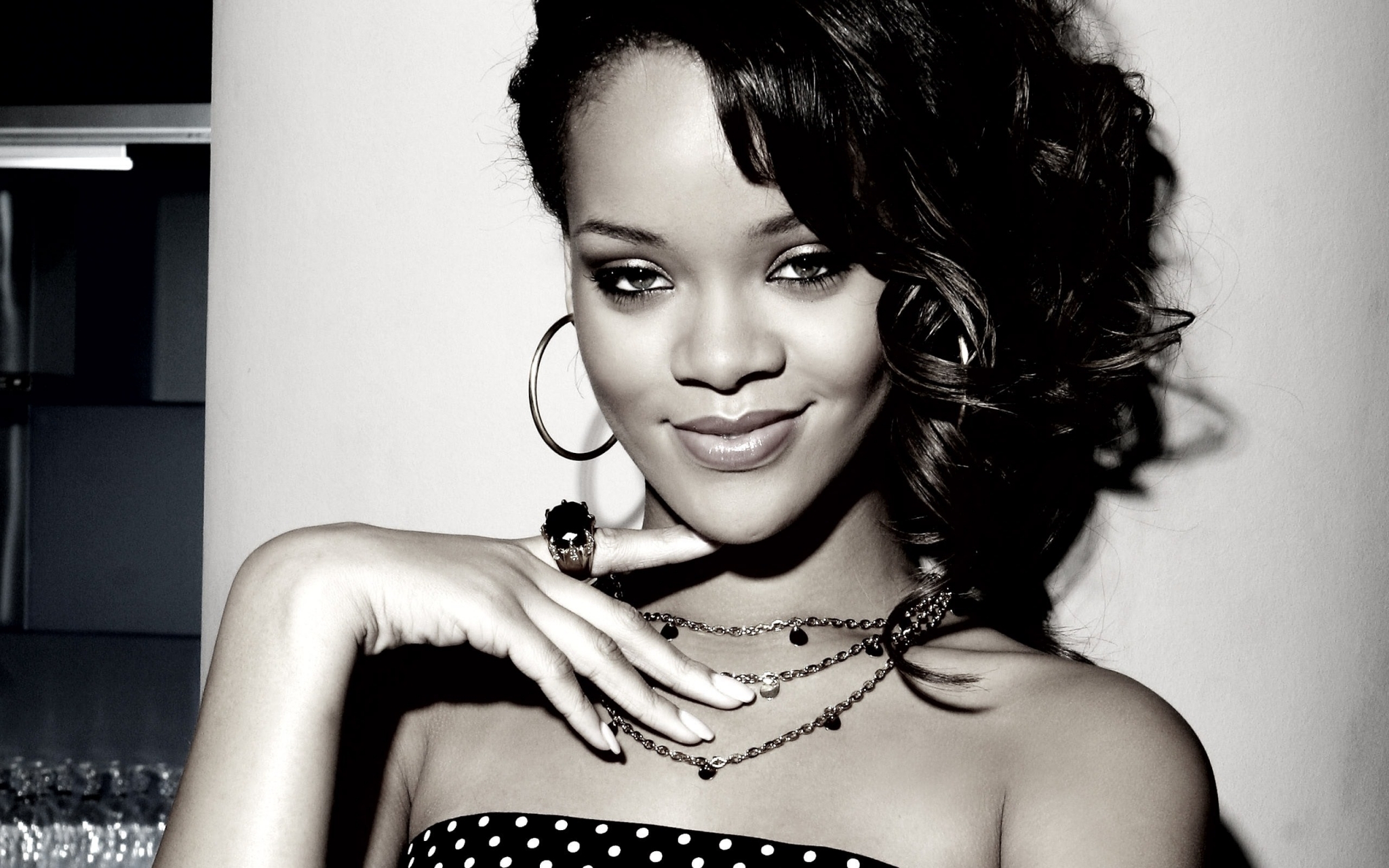 Rihanna wallpaper free