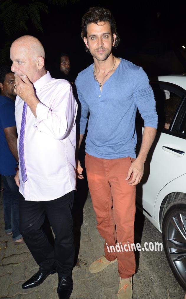 Hrithik roshan with his family and fast furious director rob cohen photos