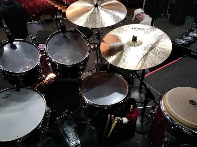 Legendary session drummer russ kunkels drum setup with lyle lovett and his large band rdrums
