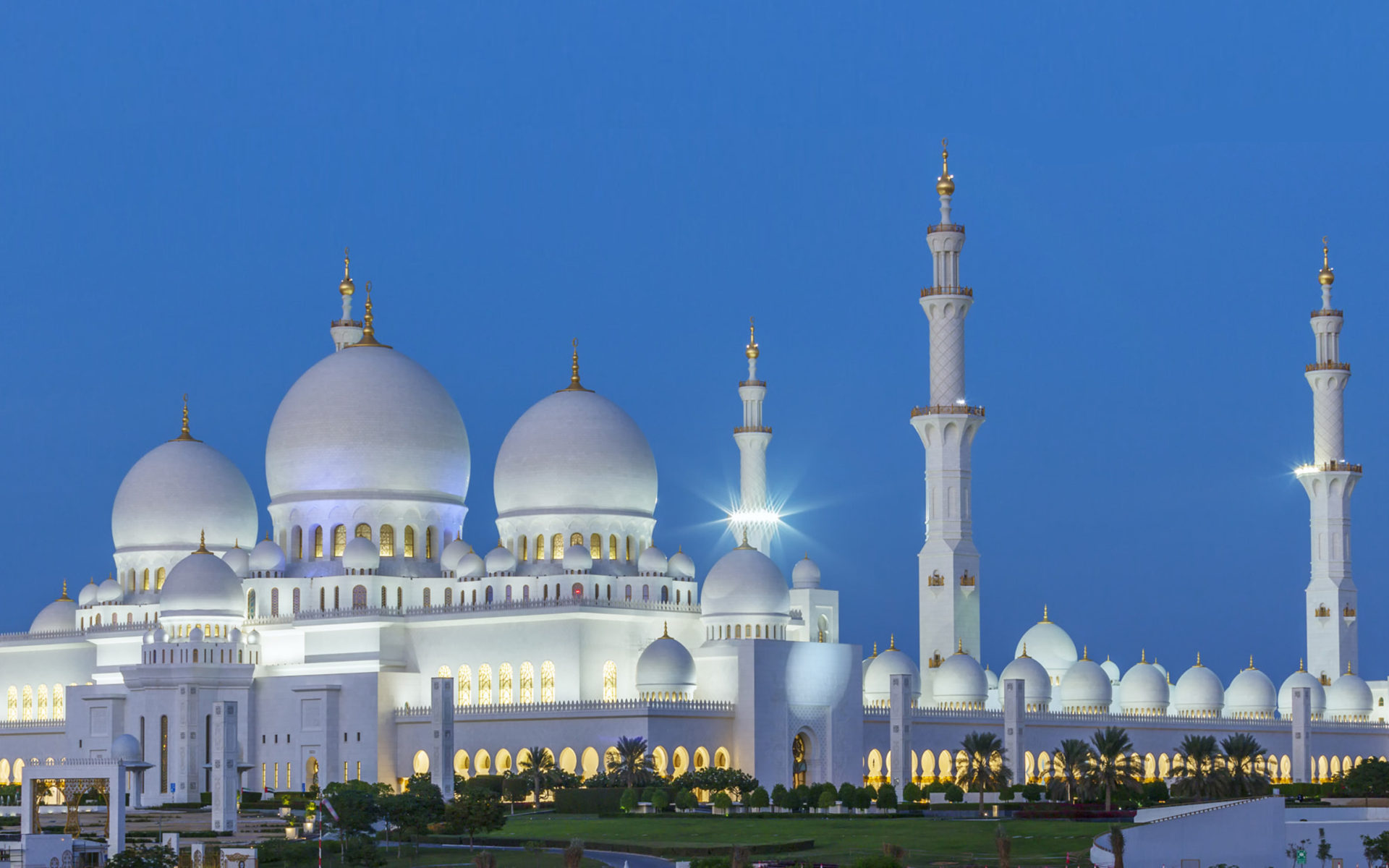 Abu dhabi sheikh zayed mosque view at night uae k ultra hd desktop wallpapers for puters laptop tablet and mobile phones x