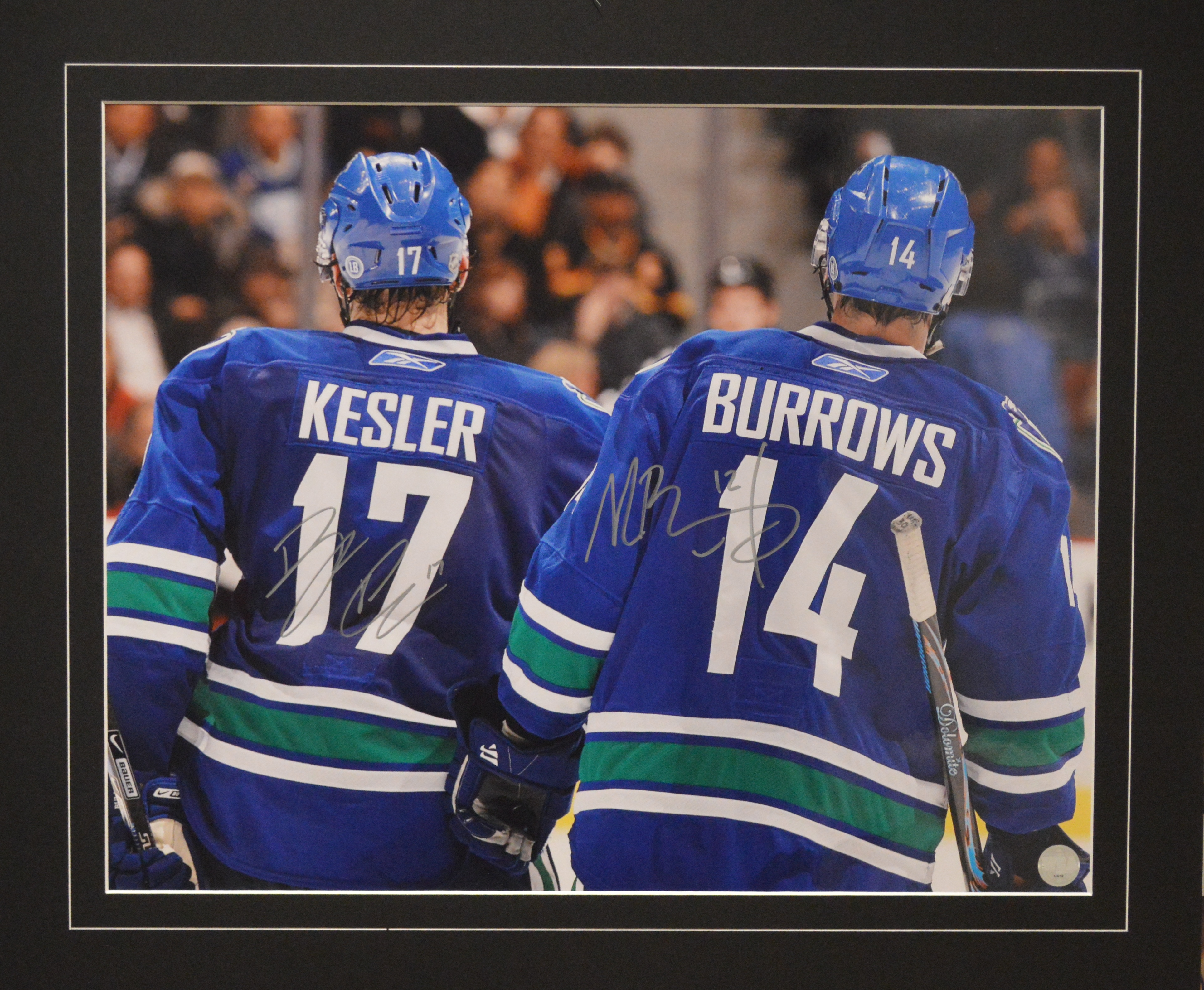 2,443 Vancouver Canucks Alexandre Burrows Stock Photos, High-Res Pictures,  and Images - Getty Images