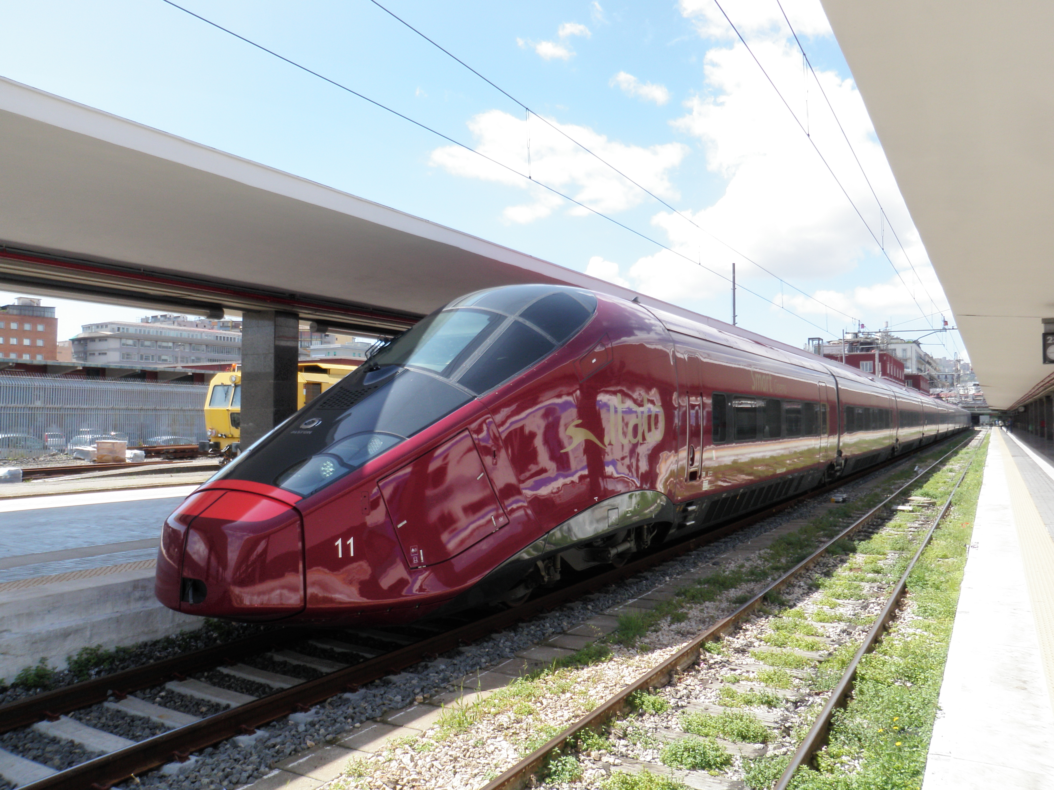 Italotreno. Скоростной поезд Италия Italo. AGV поезд. AGV поезд скоростной. Italian AGV Italo.