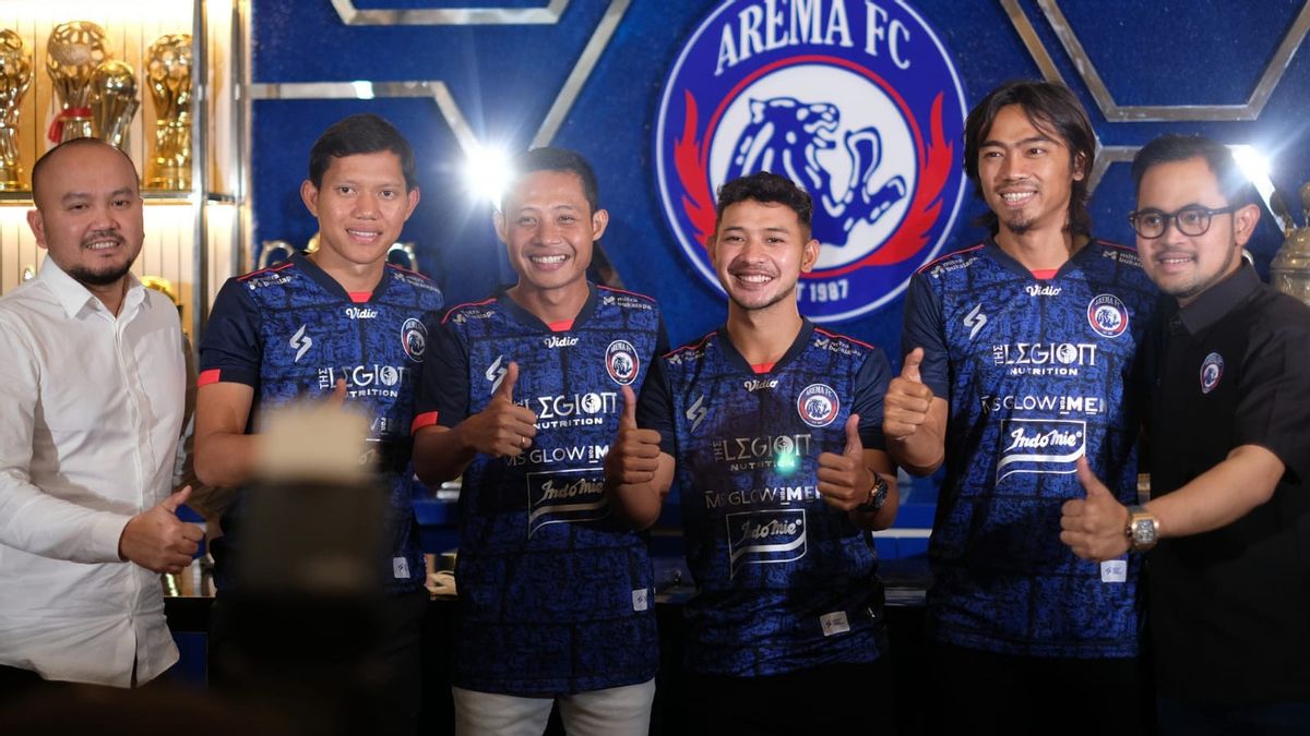 Arema fc management will bring more than new players watch out for the mad singo