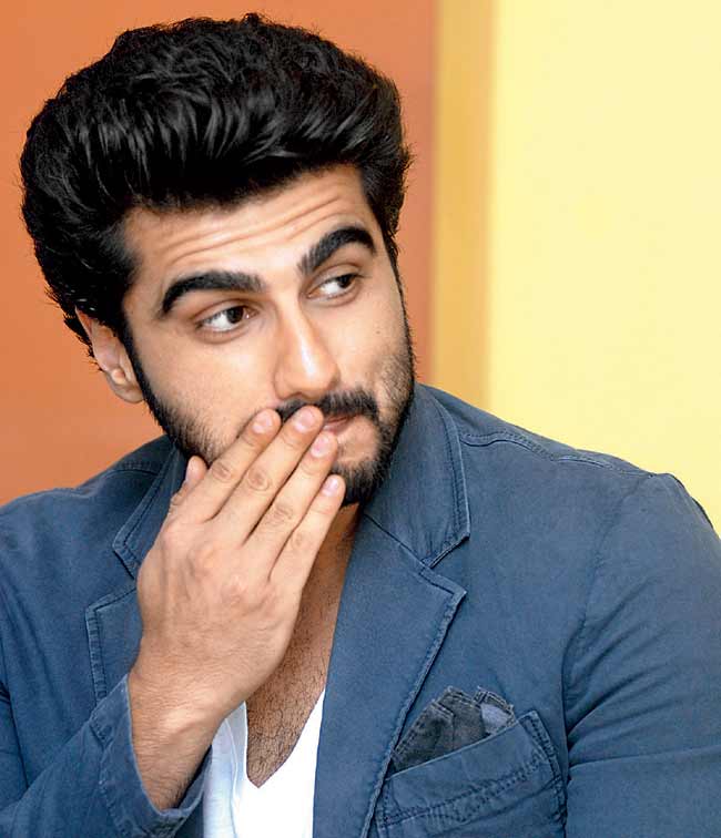 Who is arjun kapoor referring to in his mysterious relationship tweet