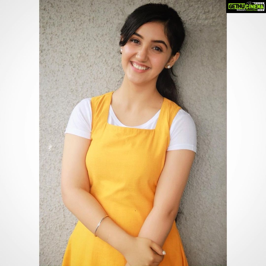 Actress ashnoor kaur hd photos and wallpapers august