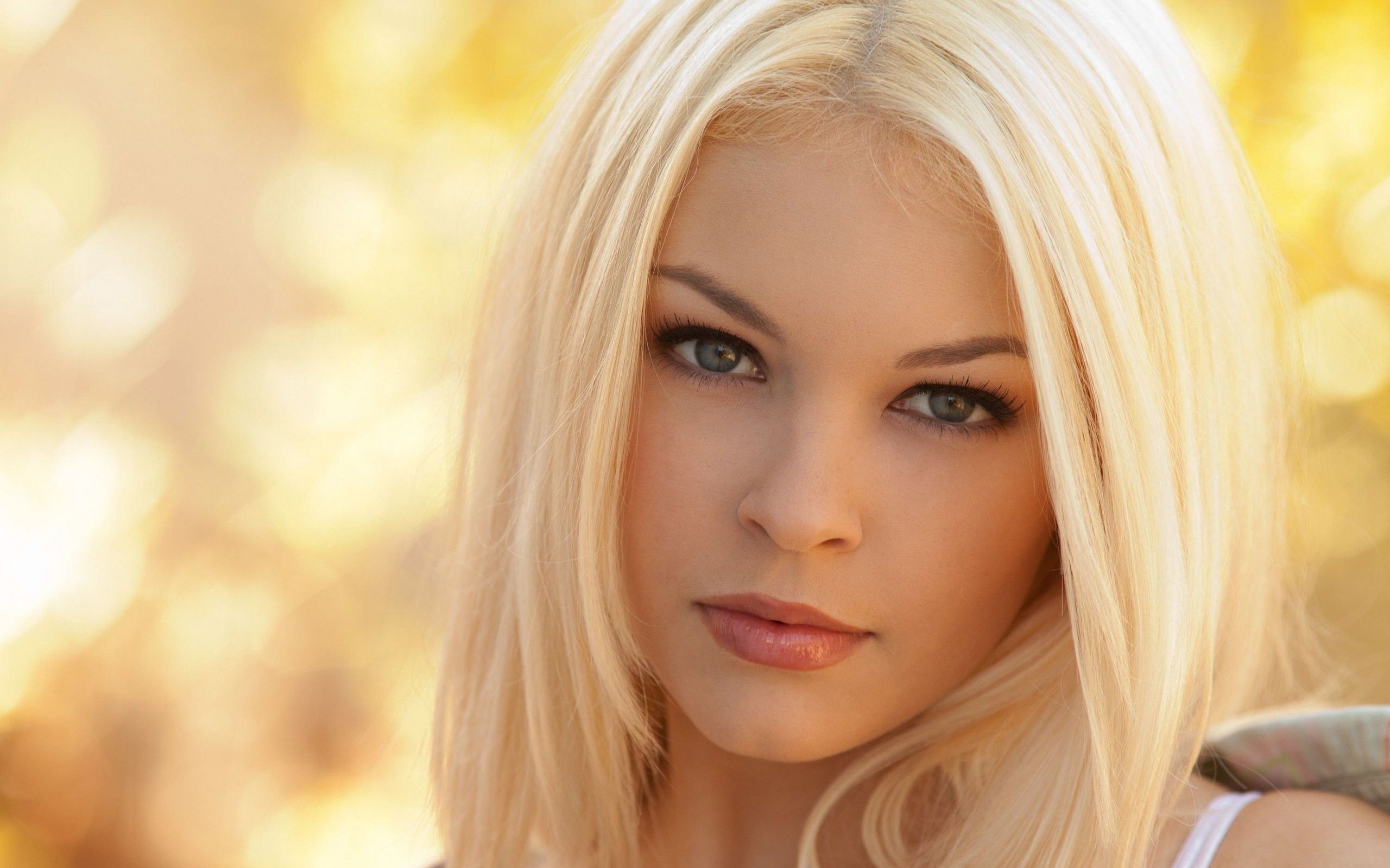 Download Free 100 Beautiful Blonde Women Wallpapers