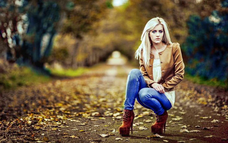 Amazing babe autumn alley novsunday versionone puter wallpapers desktop backgrounds â girl model beautiful blonde girl fashion
