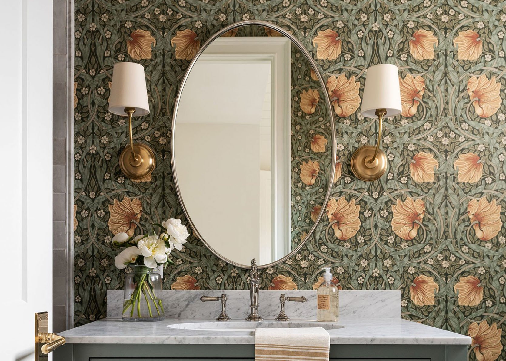 Bold floral wallpaper is back big time but with a very makeover