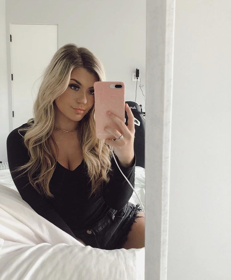 Brookeab instagram instagram posts mirror selfie