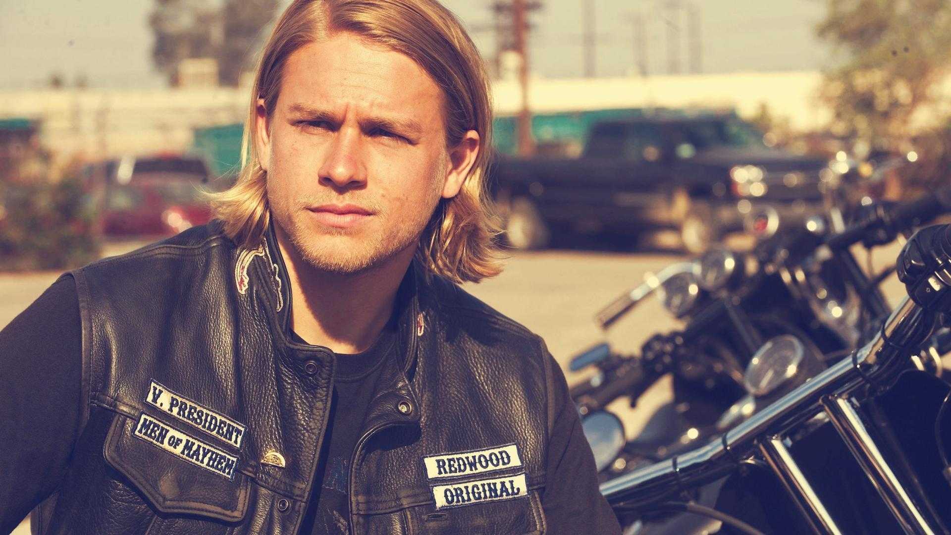 Charlie hunnam sons of anarchy wallpapers