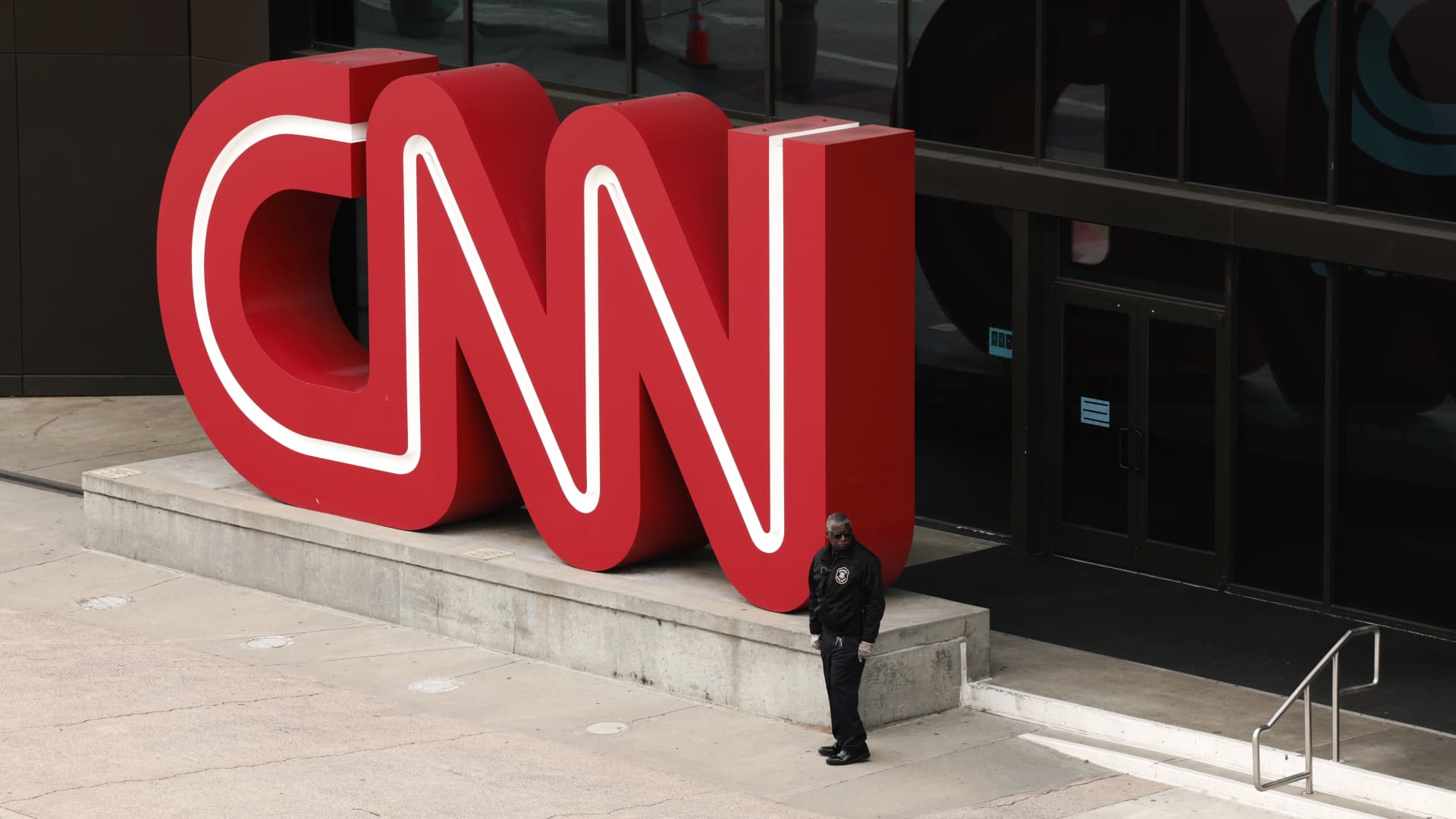 Cnn struggles to lure viewers drawing under daily users