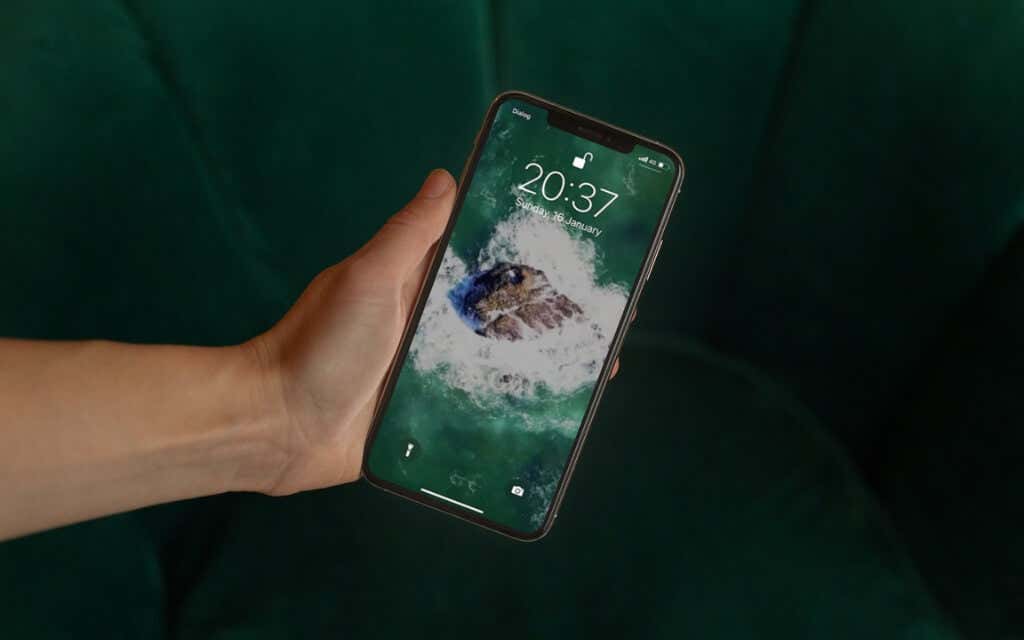 Make your own live wallpaper on iphone using gifs videos or photos