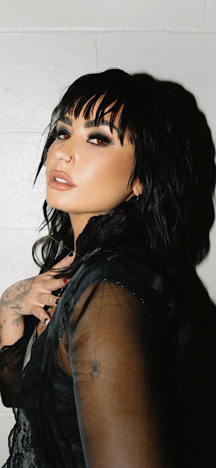 Demi lovato wallpapers on