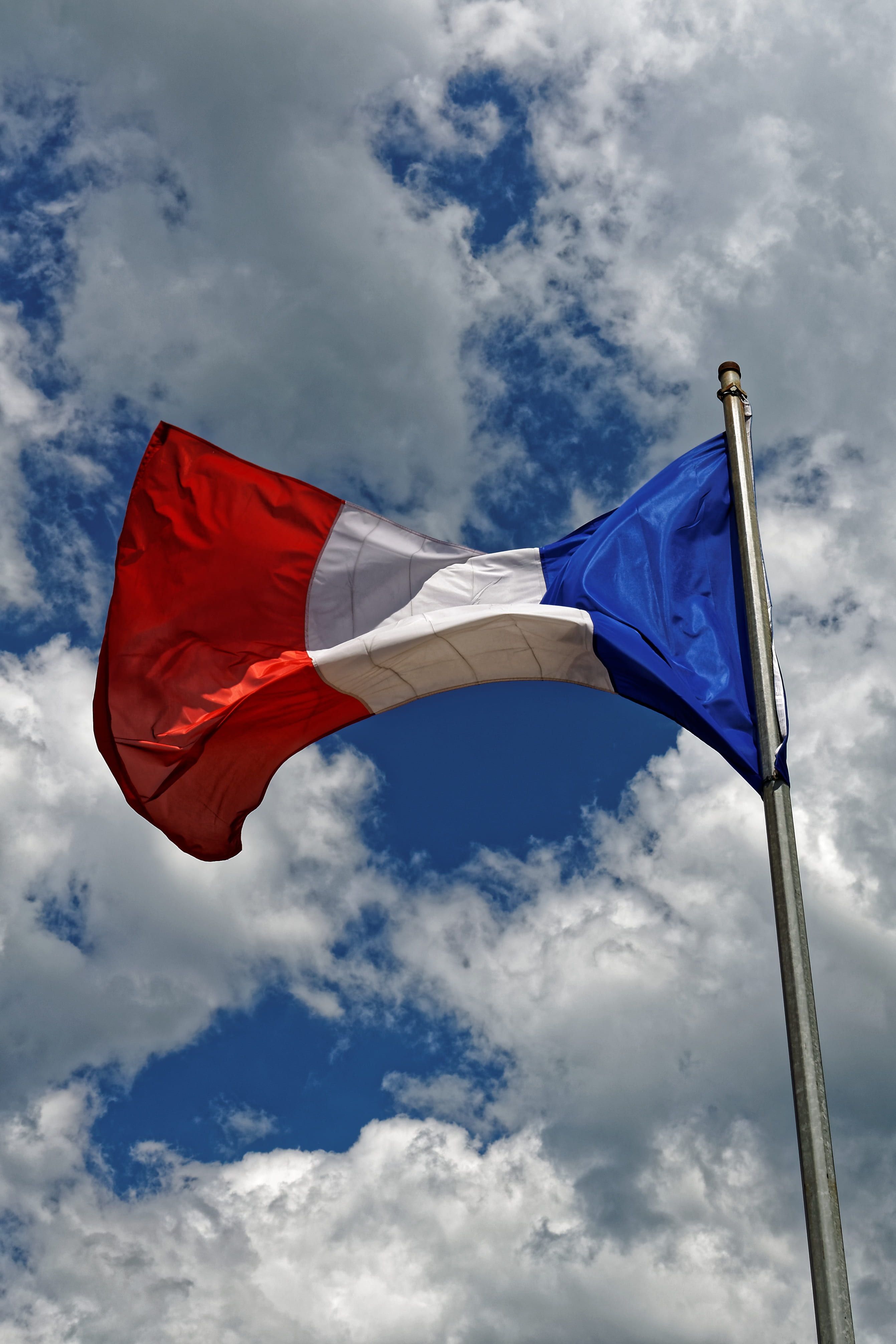 France flag blue white red france flag national colours k wallpaper hdwallpaper desktop france flag france tour eiffel