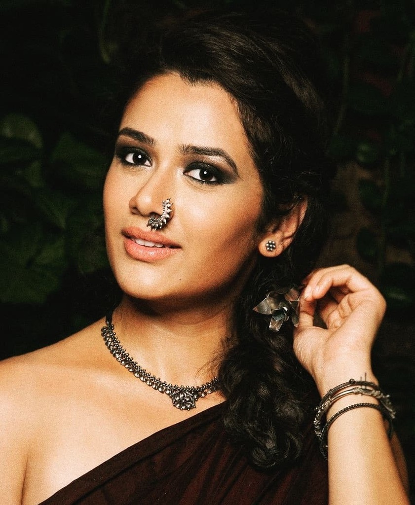 Jyoti vyas filmynonstop on girija oak marathi actress hot photos gallery httpstcowzpbfsvijq httpstcotjguuzae
