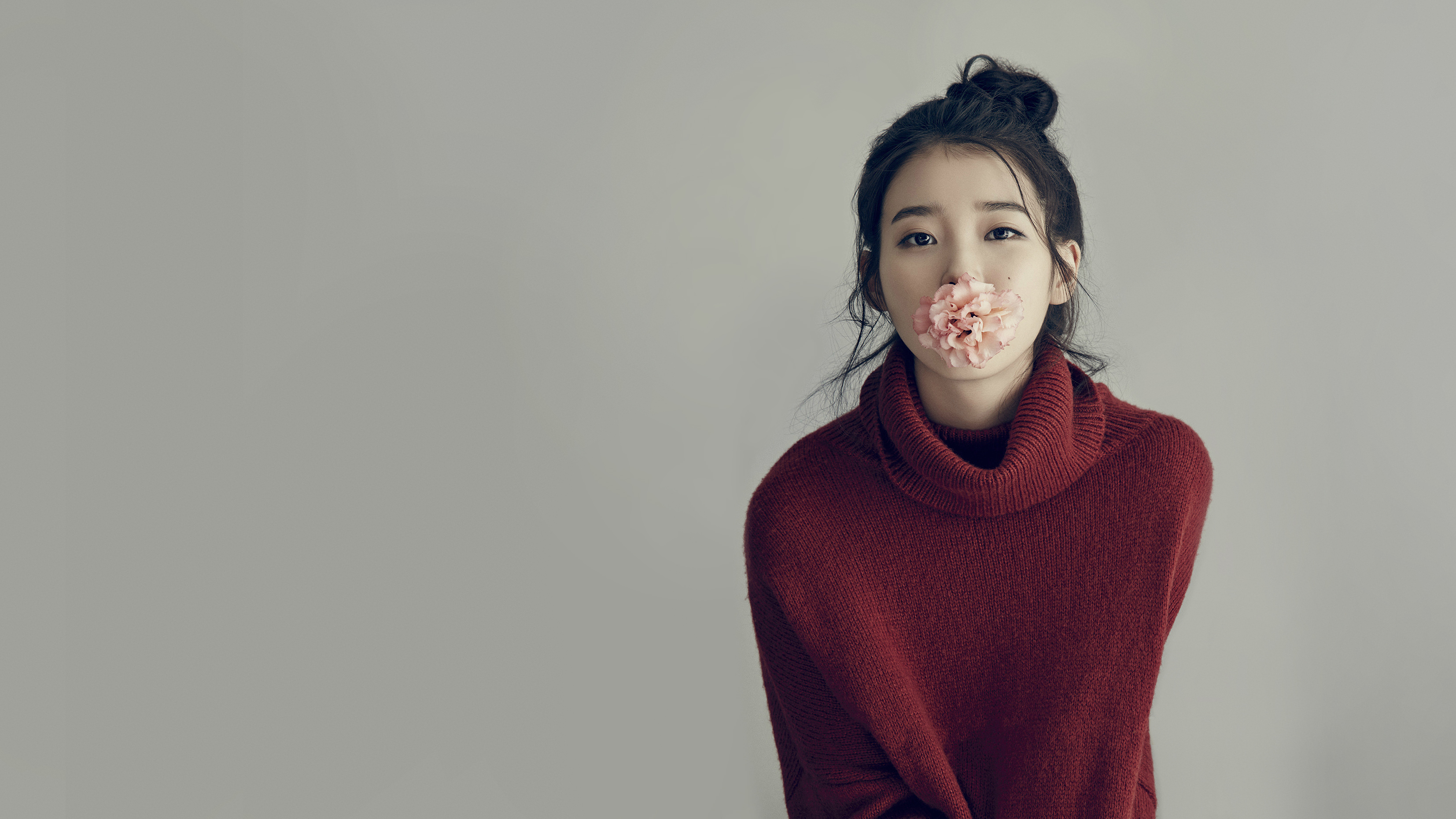 Wallpaper iu flowers red sweater korean korean women k pop minimalism x
