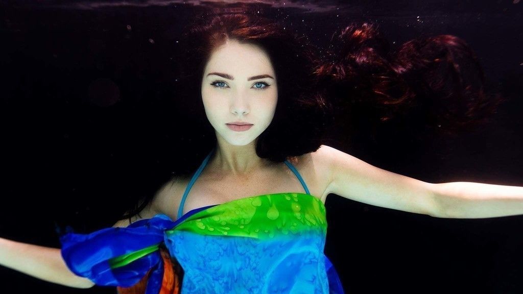 Jessica green underwater celebrity wallpaper australian models celebrity wallpapers celebrities