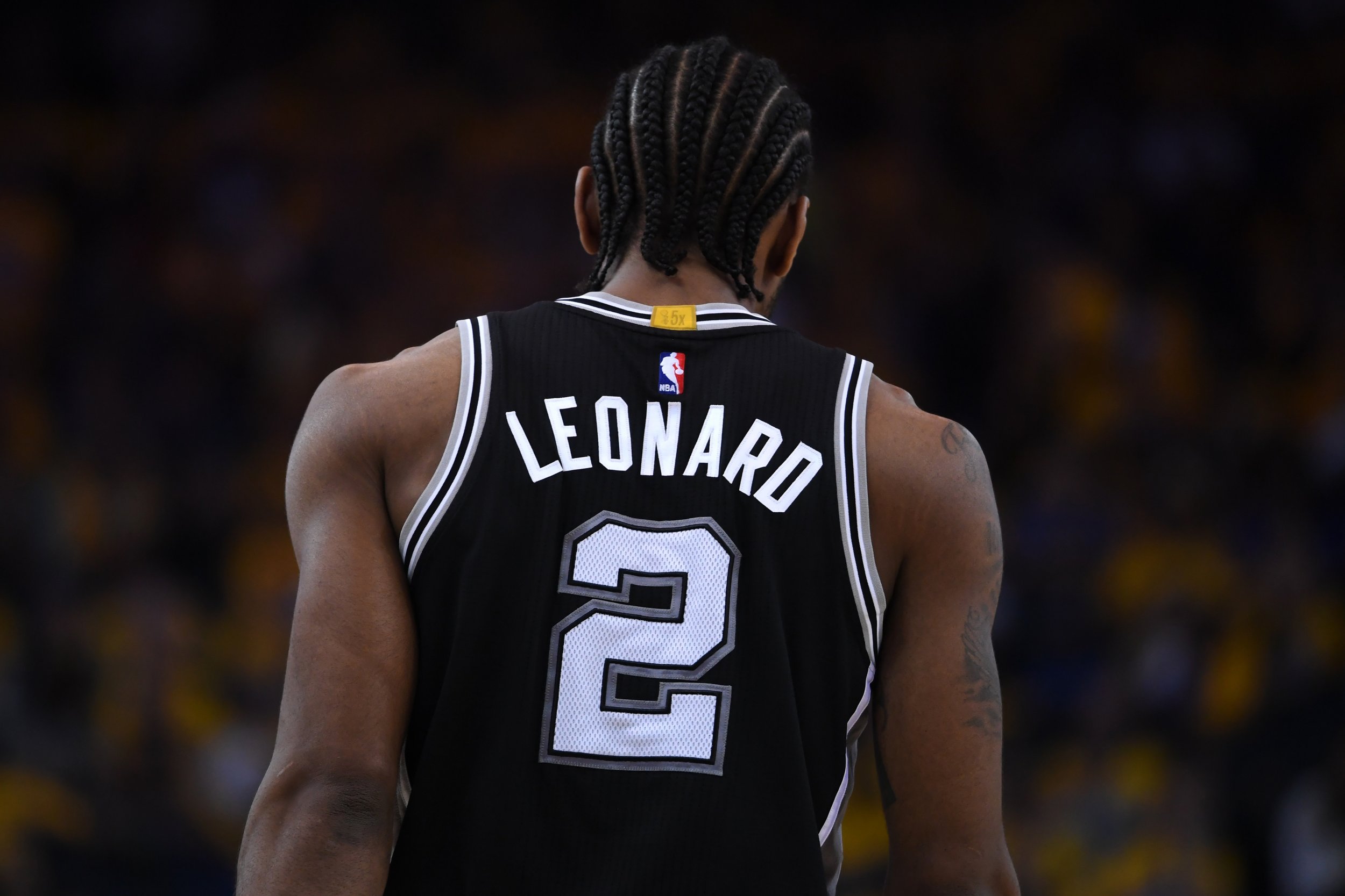 Kawhi leonard timeline how spurs star ended up traded to the raptors reportedly