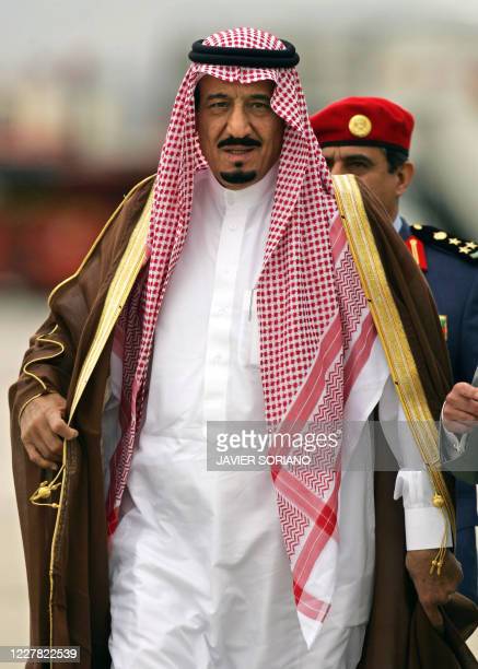 Saudi arabia king salman photos and premium high res pictures