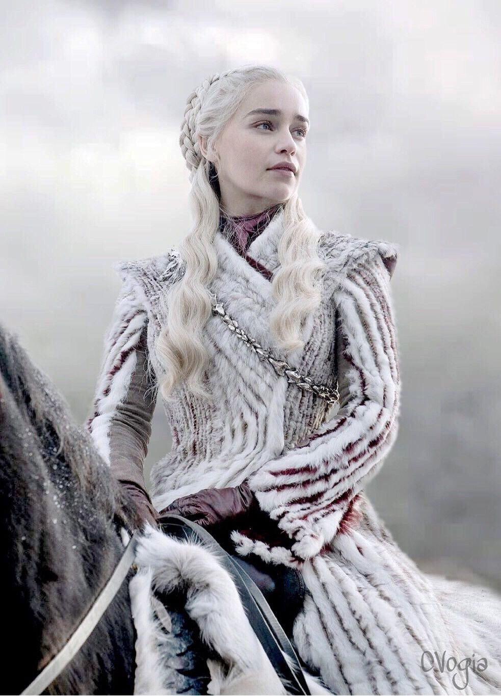 Shes ing back probably you all have already noticed that sam said that drogon was spotted near volantis in se dont forget who lives there kinvara ðð cant wait to see