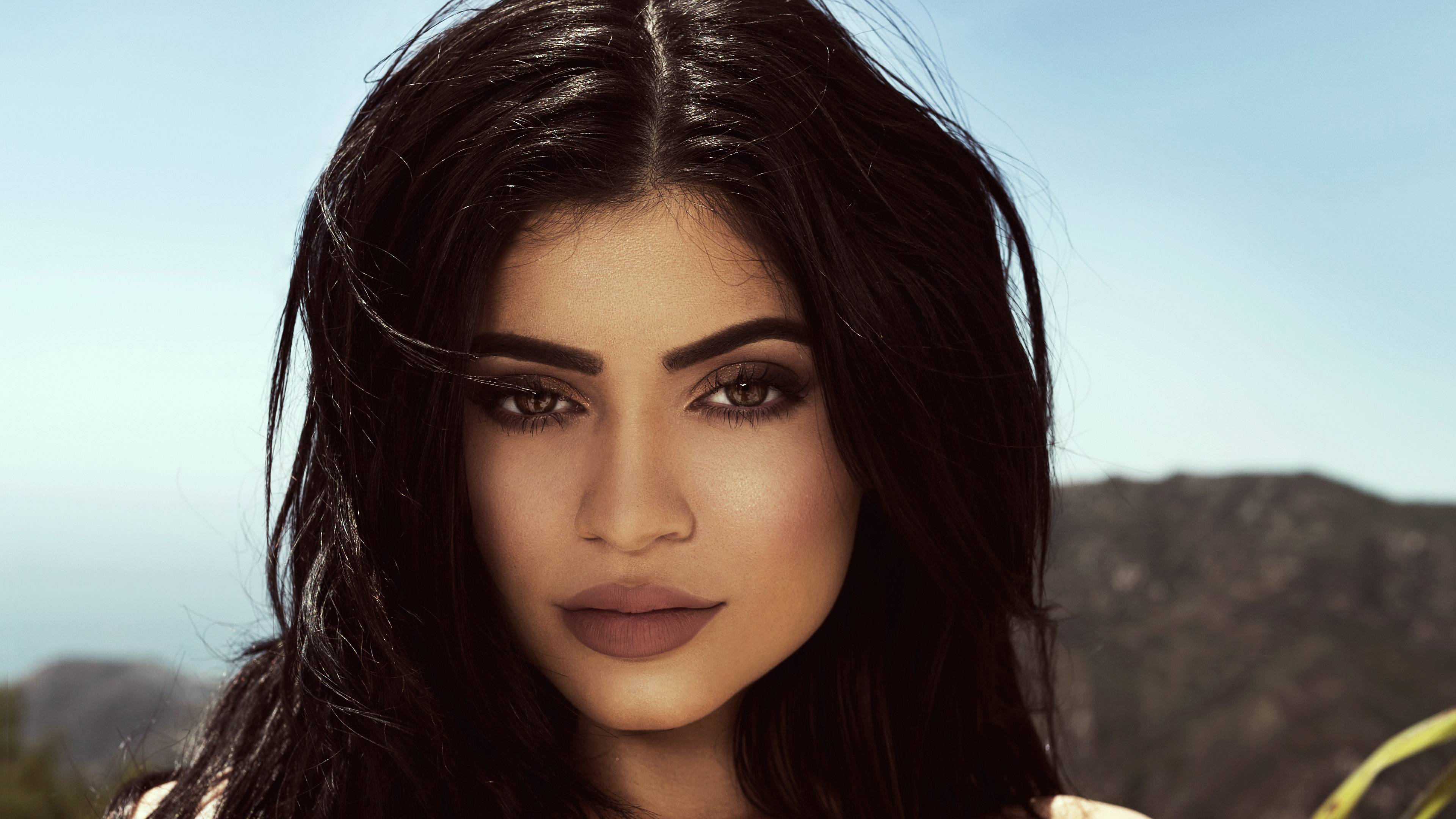 Kylie jenner hd wallpapers