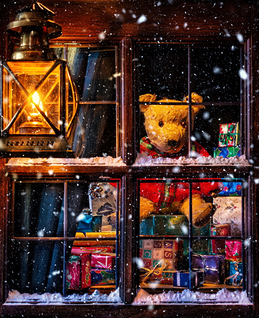 Images new year snow present teddy bear window street lights