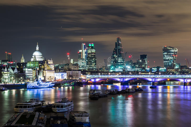 Download Free 100 + london skyline night
