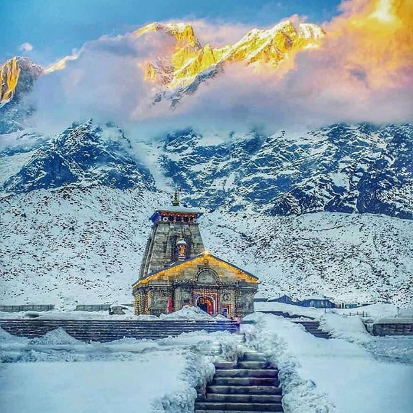 What is one spectacular picture of the kedarnath temple that will make me say har har mahadev
