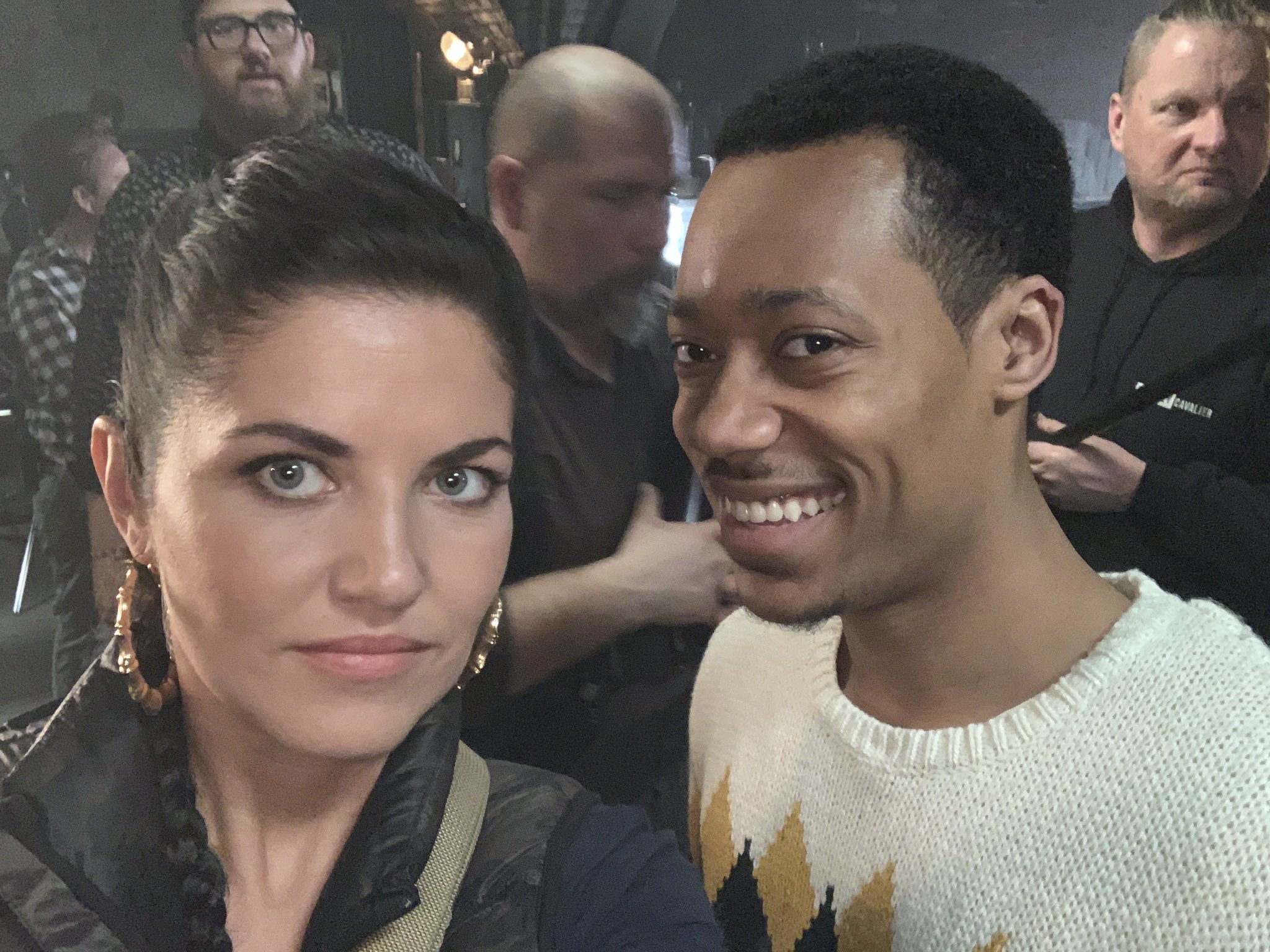 Marika dominczyk on last pic of tina amp standish this was right after tina punched him in the stomach ððð tylerjameswill whiskeycav savewhiskeycavalier whiskeycavailer httpstcoafnxmofzg